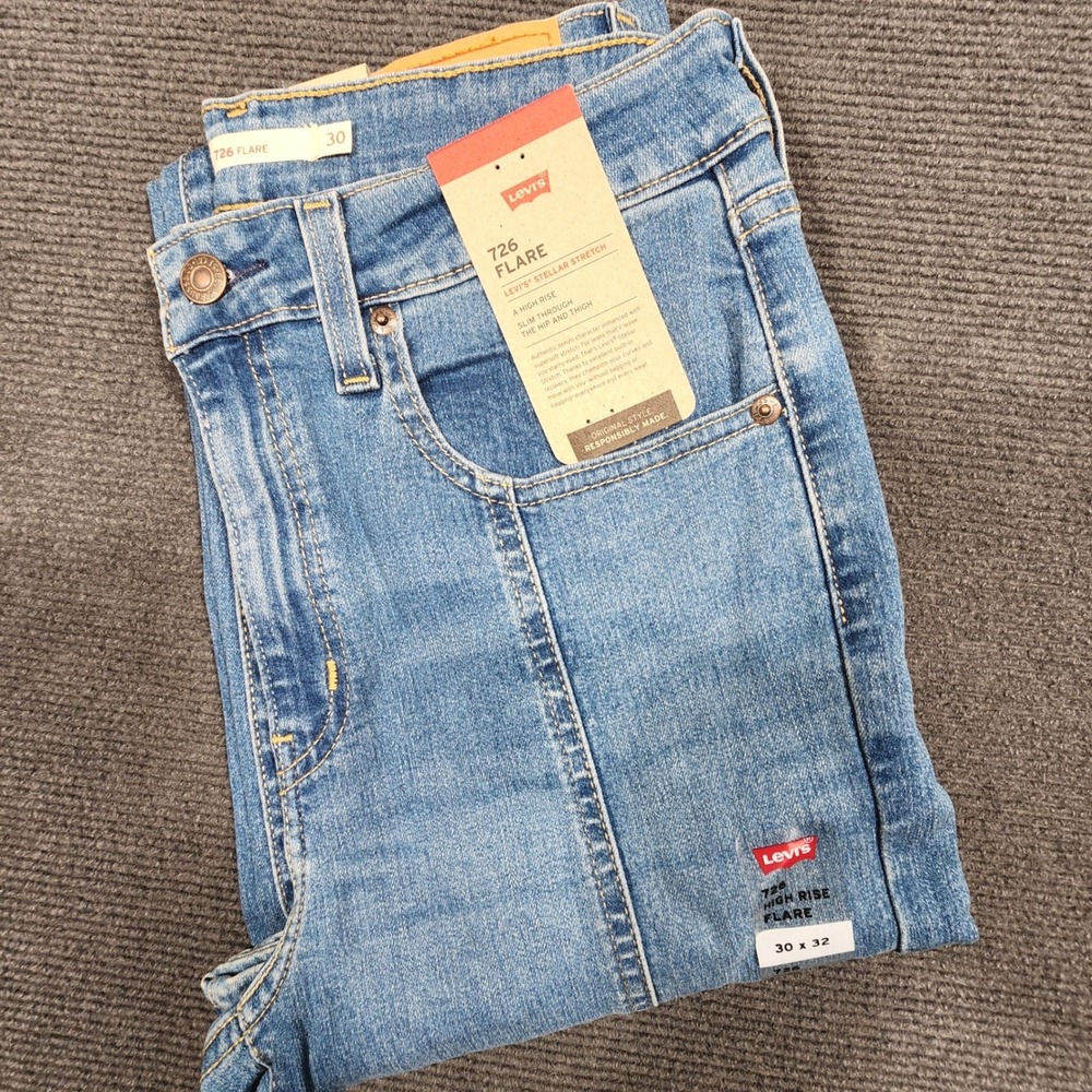 Levi's 726 High Rise Flare Womens 30x32 Blue Stellar Stretch Pintuck Denim NWT